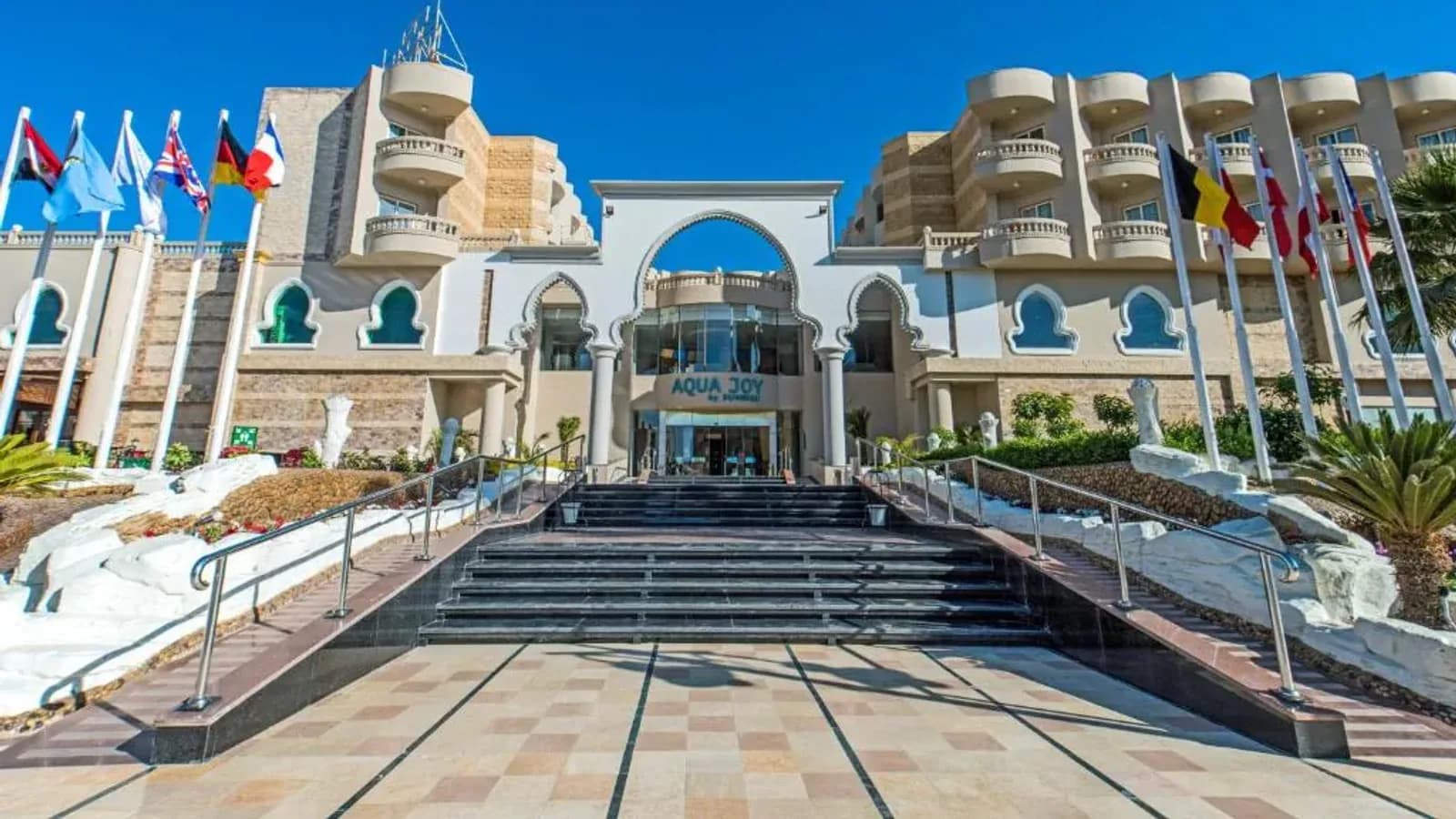 Sunrise Aqua Joy Resort in Al Mamsha El Seyahi, Hurghada