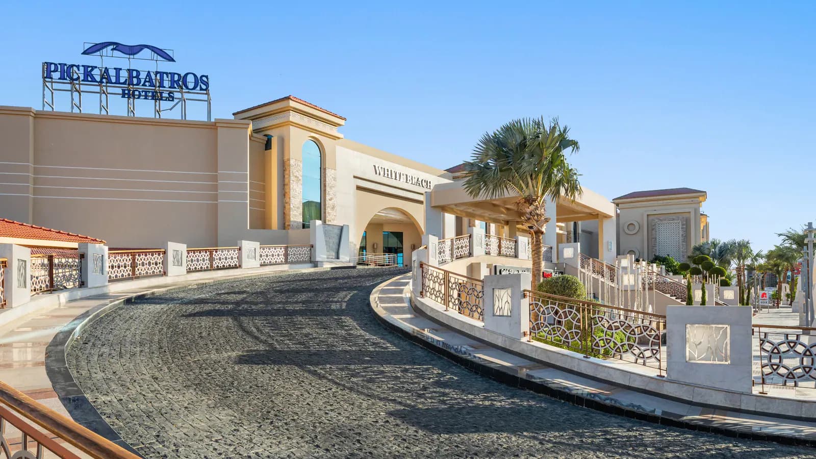 Pickalbatros White Beach Resort in Al Mamsha El Seyahi, Hurghada
