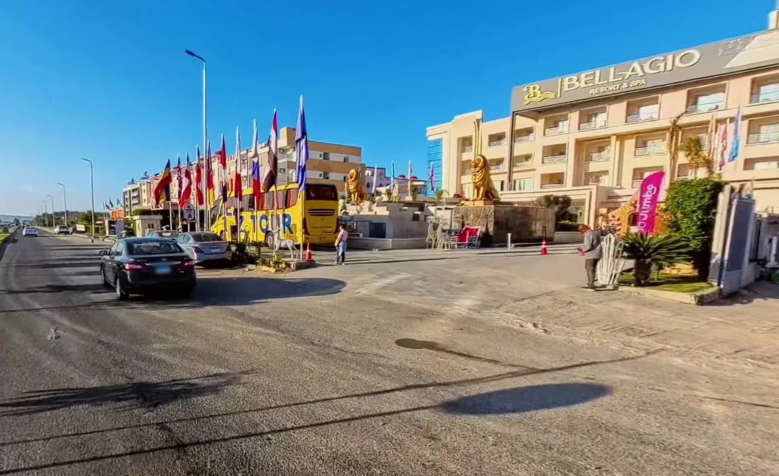 Road from Hurghada Airport to Golden Beach Resort in north Hurghada