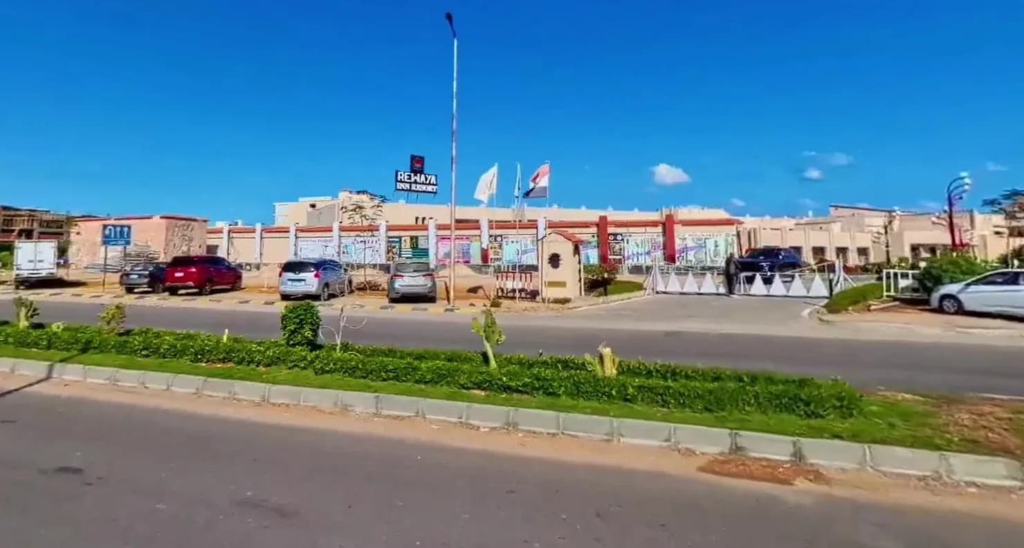Road from Hurghada Airport to Rewaya Inn Resort in north Hurghada